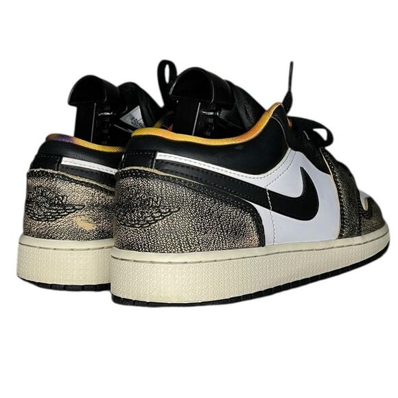 Boys Nike Air Jordan 1 Low SE GS DQ8421-100 Leather Athletic Shoes SZ 6.5Y Black - Picture 4 of 6